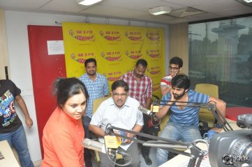 Pilla Nuvvu Leni Jeevitham Movie Song Launch at Radio Mirchi